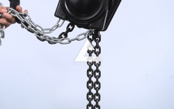 手拉葫蘆鏈條生銹了怎么辦？